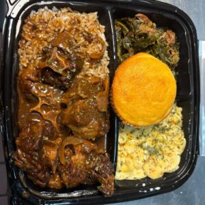 Oxtails Plates w/ Mac&cheese Greens and cornbread